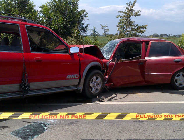Choque en la vía panamericana Choque en la vía panamericana