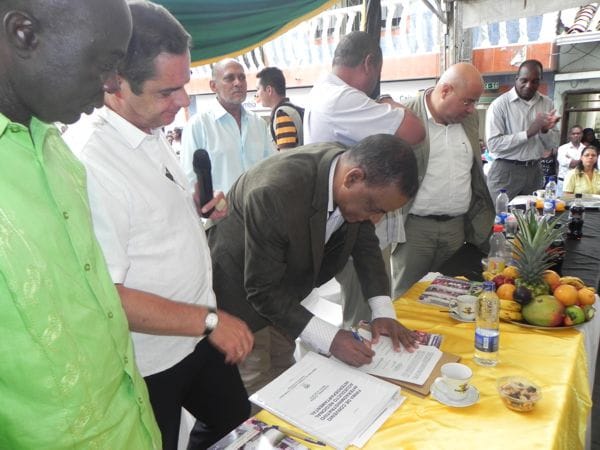 Firma-acueducto-regional-2.jpg