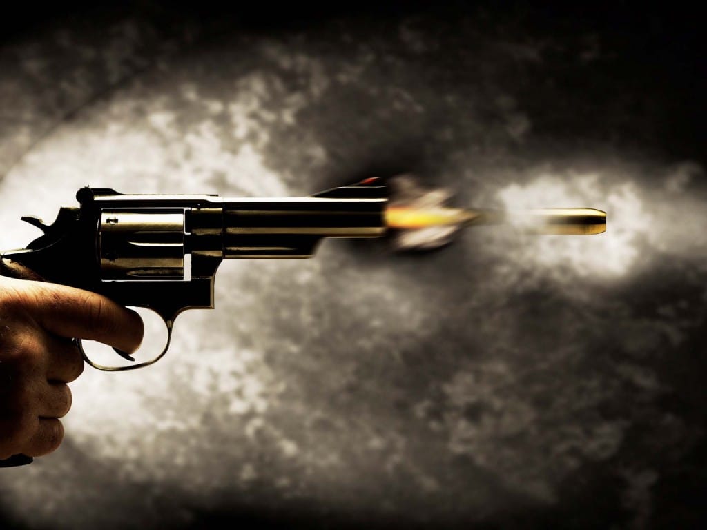 disparando_el_revolver-1024x768.jpg