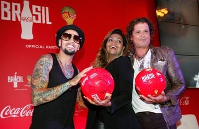 Carlos-Vives-Gaby-Amarantos-David-Correy1.jpg