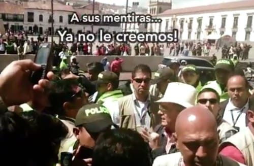 Uribe-abucheado.jpg