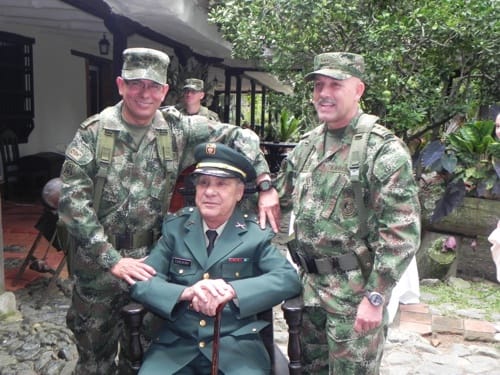 Ceremonia-Militar-de-ascenso-a-teniente-coronel-de-Luis-Fernando-Echeverry-Vélez-1.jpg