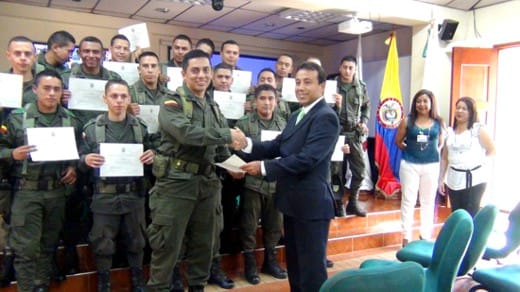 SENA-CAPACITA-PERSONAL-POLICIAL.jpg