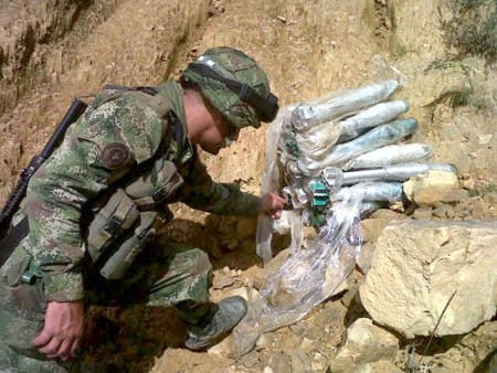 artefactos explosivos