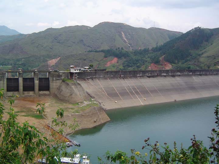 embalse-salvajina-valle.jpg