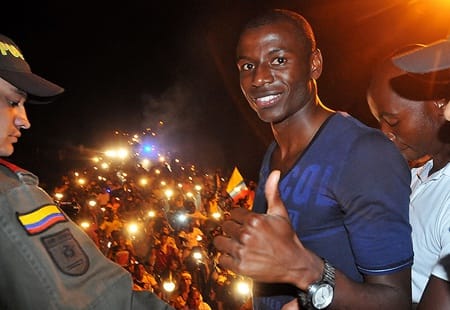 Adrián-Ramos-fue-recibido-en-Villa-Rica1.jpg