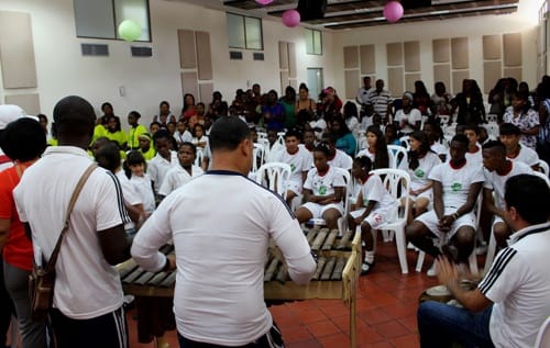 2. La prueba de los instrumentos se convirtió en toda una presentación musical 2. La prueba de los instrumentos se convirtió en toda una presentación musical