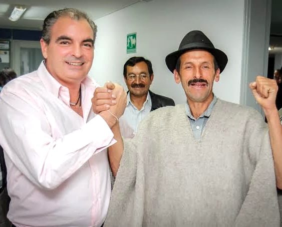AURELIO-Y-CAMPESINOS.jpg