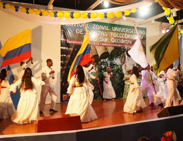 Festival-Regional-de-Danzas-Folclóricas-ASCUN-Cultura-Sur-Occidente-2.jpg