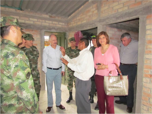 Ejercito-entrega-viviendas-en-Popayan-1.jpg