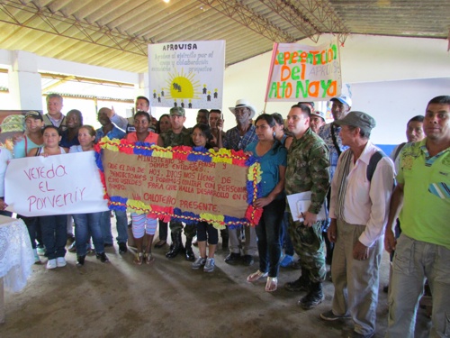 Comunidad-quilichagüeña-agradece-labor-social-del-Ejército.jpg