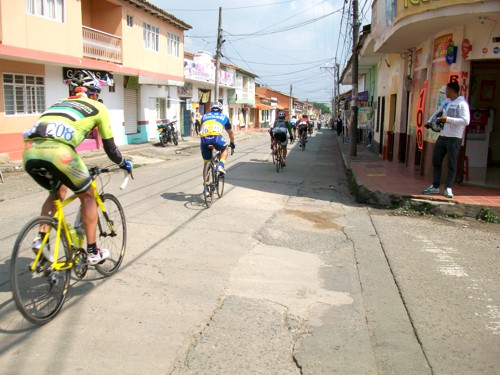Internacional-Ciclismo-Master-Valle-del-Cauca-Santander-de-Quilichao.jpg