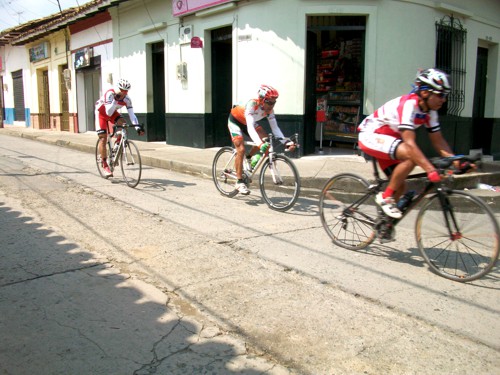 Internacional-Ciclismo-Master-Valle-del-Cauca-Santander-de-Quilichao1.jpg