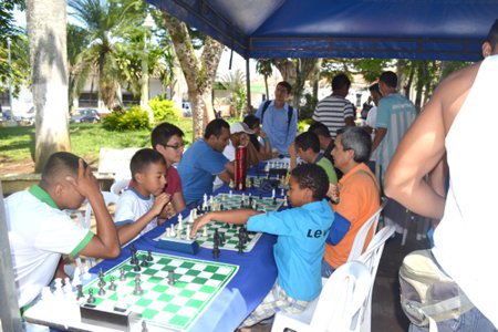 Tercer-Festival-de-Ajedrez-al-Parque-en-Santander-de-Quilichao.jpg