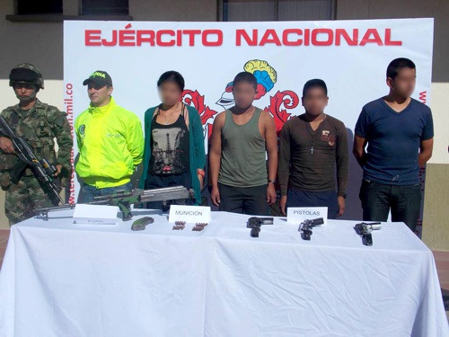 Ejército desmanteló fábrica de explosivos en Suárez - Capturadas cuatro personas