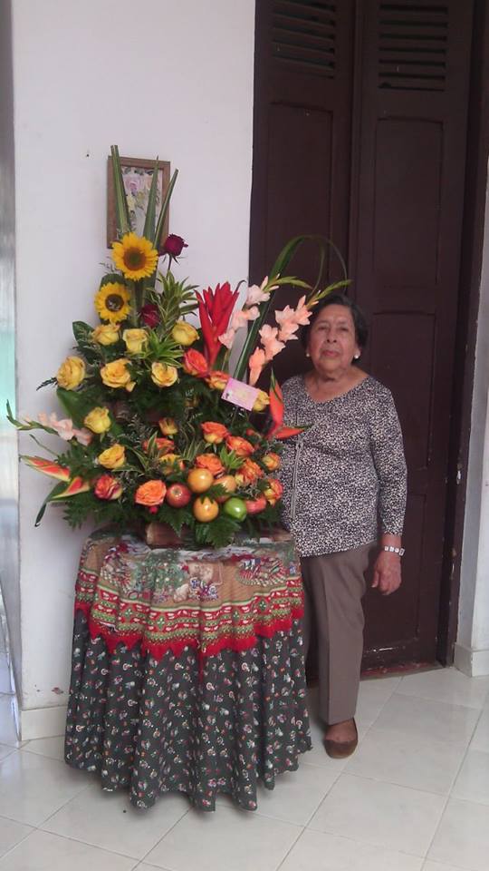 Fanny-Holguín-de-Cabrera.jpg