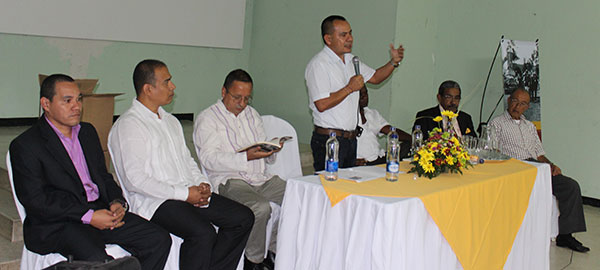 Lanzamiento-libro-don-Fernando-Galarza-Alcalde-Grijalba.jpg