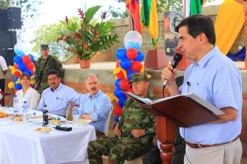 Morales-10.jpg