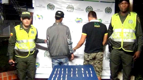 La-Policía-capturó-dos-jóvenes-portando-estupefacientes.jpg