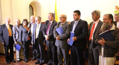 La Universidad del Cauca llevó a cabo el acto de reconocimiento público a los periodistas que con su experiencia y trayectoria han contribuido a la historia de los medios de comunicación en Popayán y el Cauca.