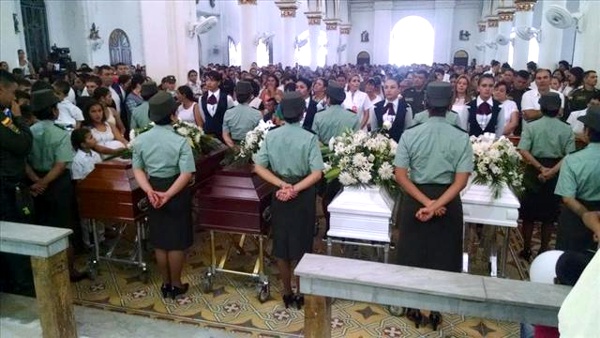 Marcha-por-los-4-niños-asesinados-en-Florencia-Caquetá-Sepelio.jpg