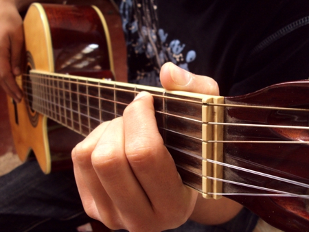 Profesor de música - guitarra Profesor de música - guitarra