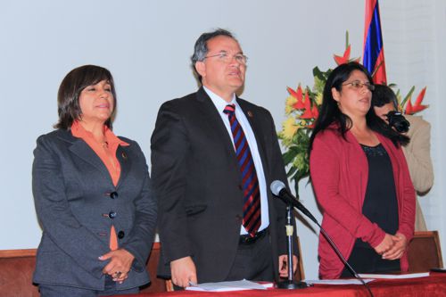 Vicerrectora-de-Cultura-y-Bienestar-magíster-Paloma-Muñoz-Juan-Diego-Castrillón-rector-de-la-Universidad-del-Cauca-Pilar-Campos-jefe-de-comunicaciones-de-la-Universidad-del-Cauca..jpg