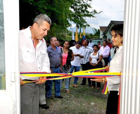 Inauguran-Punto-Vive-Digital-Plus-en-Miranda.jpg