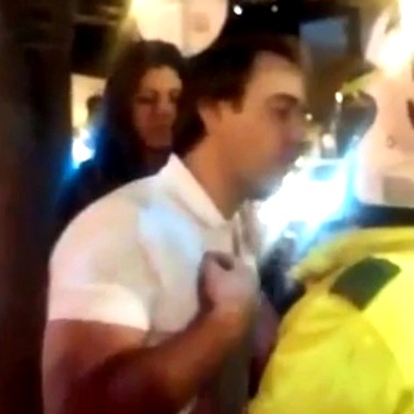 Nicolás Gaviria - incidente con Policías Nicolás Gaviria - incidente con Policías