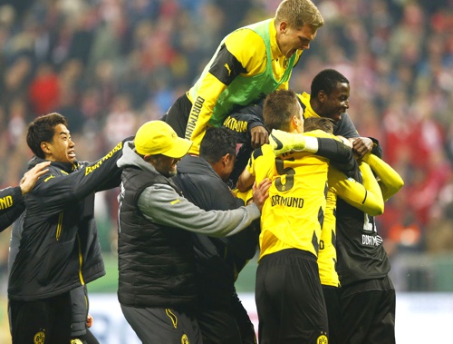 Borussia-Dortmund-Adrián-Ramos.jpg