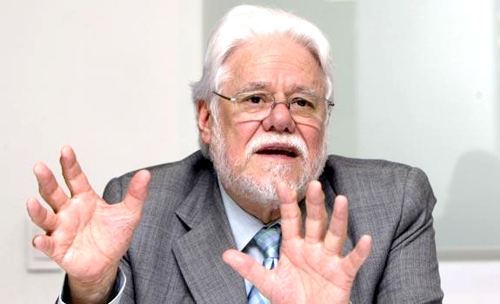 Carlos-Gaviria-Díaz.jpg