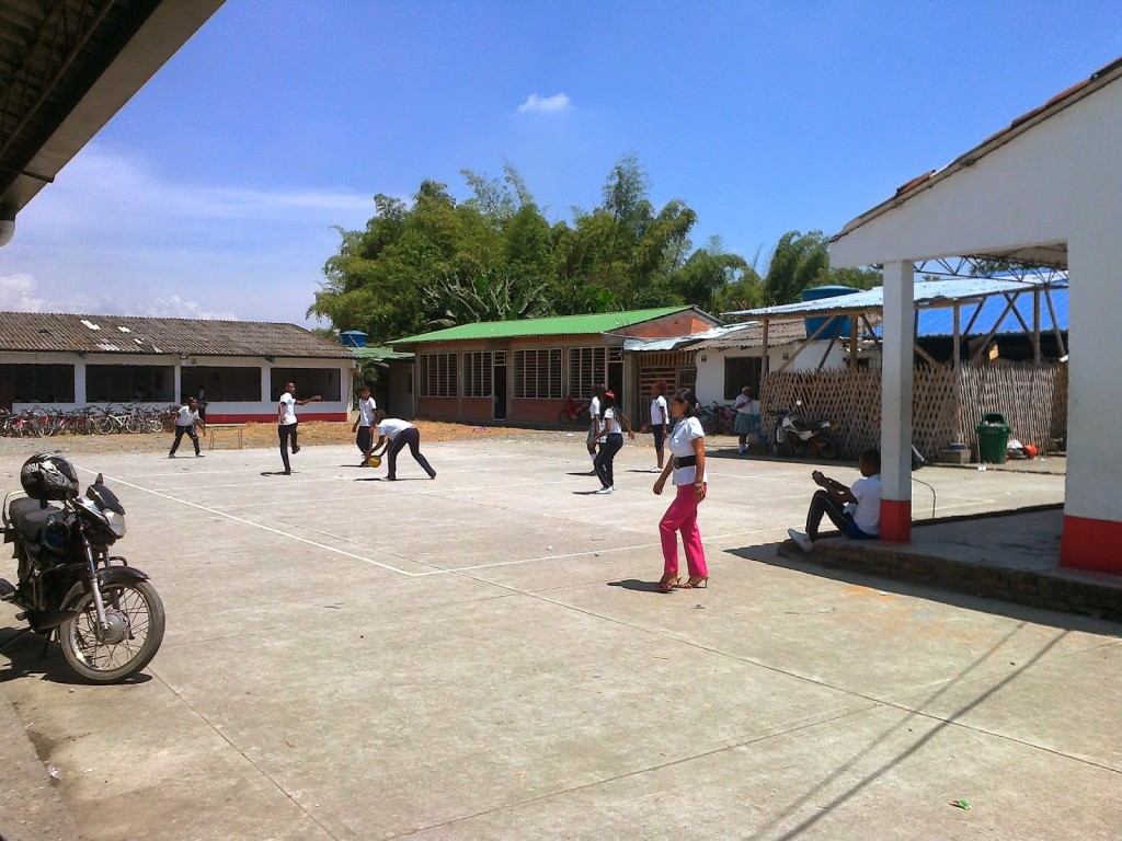 Institución-Educativa-La-Cabaña-1-1024x768.jpg