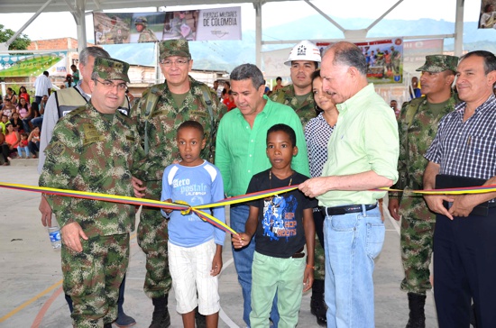 Niños-y-Jóvenes-de-Miranda-cuentan-con-un-nuevo-escenario-deportivo2.jpg