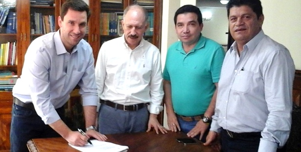Campesinos-víctimas-de-la-violencia-en-el-Cauca-se-beneficiarán-con-recursos.jpg