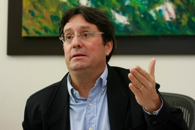 FRANCISCO-SANTOS.jpg