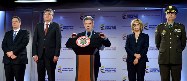 Santos-ordena-intensificar-acciones-y-operativos-anticontrabando.jpg