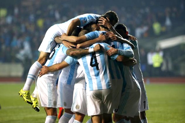 Argentina-goleó-a-Paraguay-y-se-enfrentará-a-Chile-en-la-final-de-la-Copa-América1.jpg