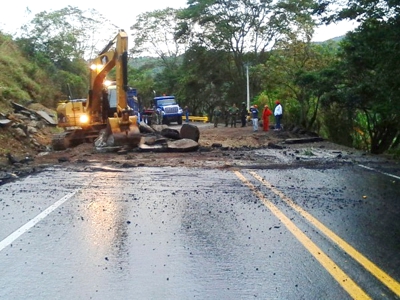 Destruyen nuevamente la vía Panamericana en el Cauca - Piendamó