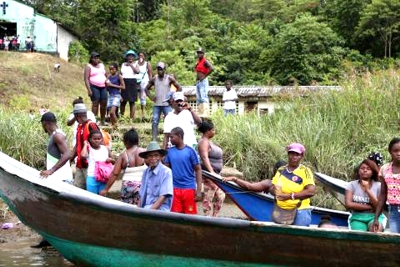 Familias desplazadas retornan a Guapi, Cauca Familias desplazadas retornan a Guapi, Cauca