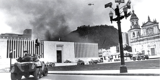 Toma-del-palacio-de-justicia-de-Colombia.jpg