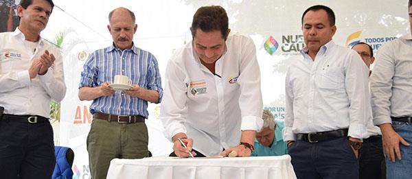 Firma-Vargas-Lleras.jpg