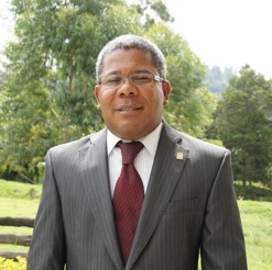 Gustavo-Adolfo-Aguilar-Gerente-General-de-Asmet-Salud.jpg