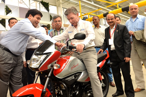 Presidente-Santos-inauguró-planta-de-Hero-MotoCorp-en-Villa-Rica-Cauca1.jpg