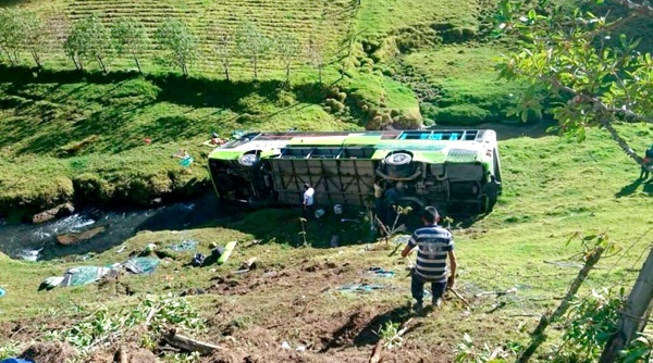 Accidente-de-bus-en-Puracé-Cauca.jpg