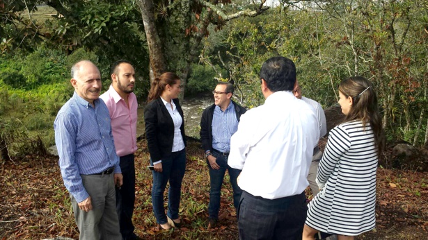 Gobernador-del-Cauca-oficializó-construcción-del-Colegio-y-Centro-de-Desarrollo-Infantil-para-los-habitantes-de-Valle-del-Ortigal.jpg