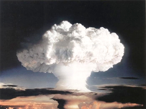 Ivy-Mike-primera-bomba-de-hidrógeno-Hoy-en-la-Historia.jpg