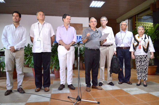 Delegación-del-Gobierno-de-Colombia-en-Cuba.jpg