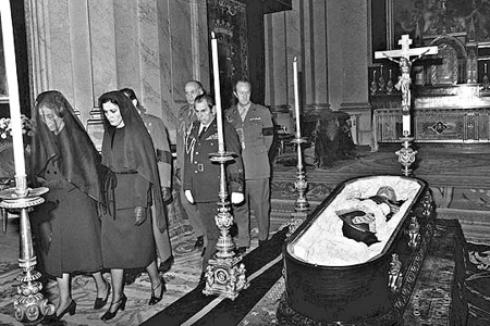 Un día como hoy en España fallece Francisco Franco - 19 de noviembre Un día como hoy en España fallece Francisco Franco - 19 de noviembre