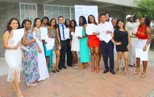 Fundación-Plan-certificó-estudiantes-en-Competencias-Transversales-Mercadeo-y-Ventas1.jpg