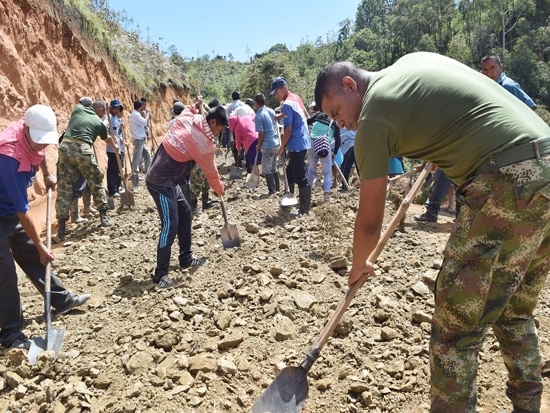 Gran-minga-para-el-desarrollo-comunitario-en-Caldono.jpg
